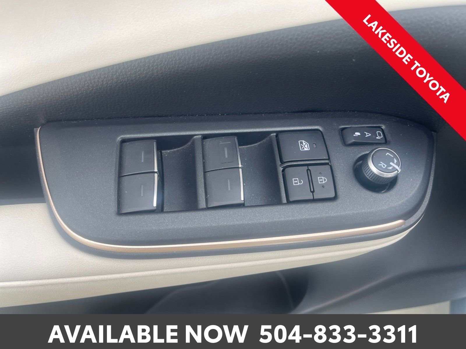 Used 2023 Toyota Crown Limited image 42