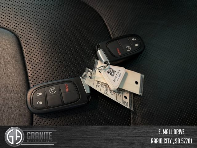 Used 2021 Jeep Cherokee Latitude Lux 80th Anniv w/ Quick Order Package 2YU 80th image 27