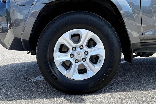 Used 2023 Toyota 4Runner SR5 image 34