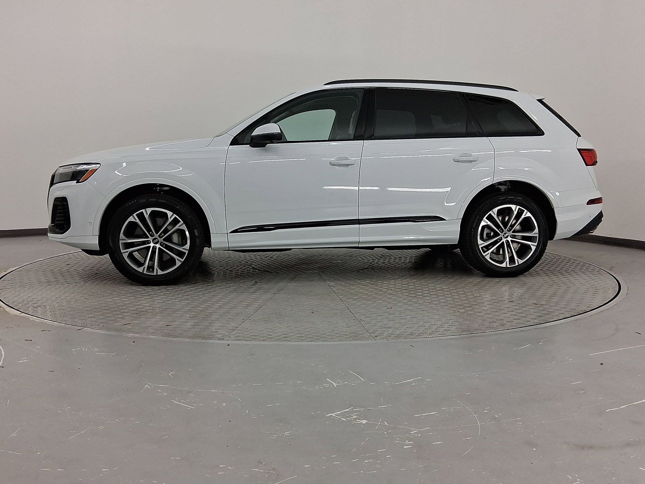 New 2026 Audi Q7 3.0T Premium image 2