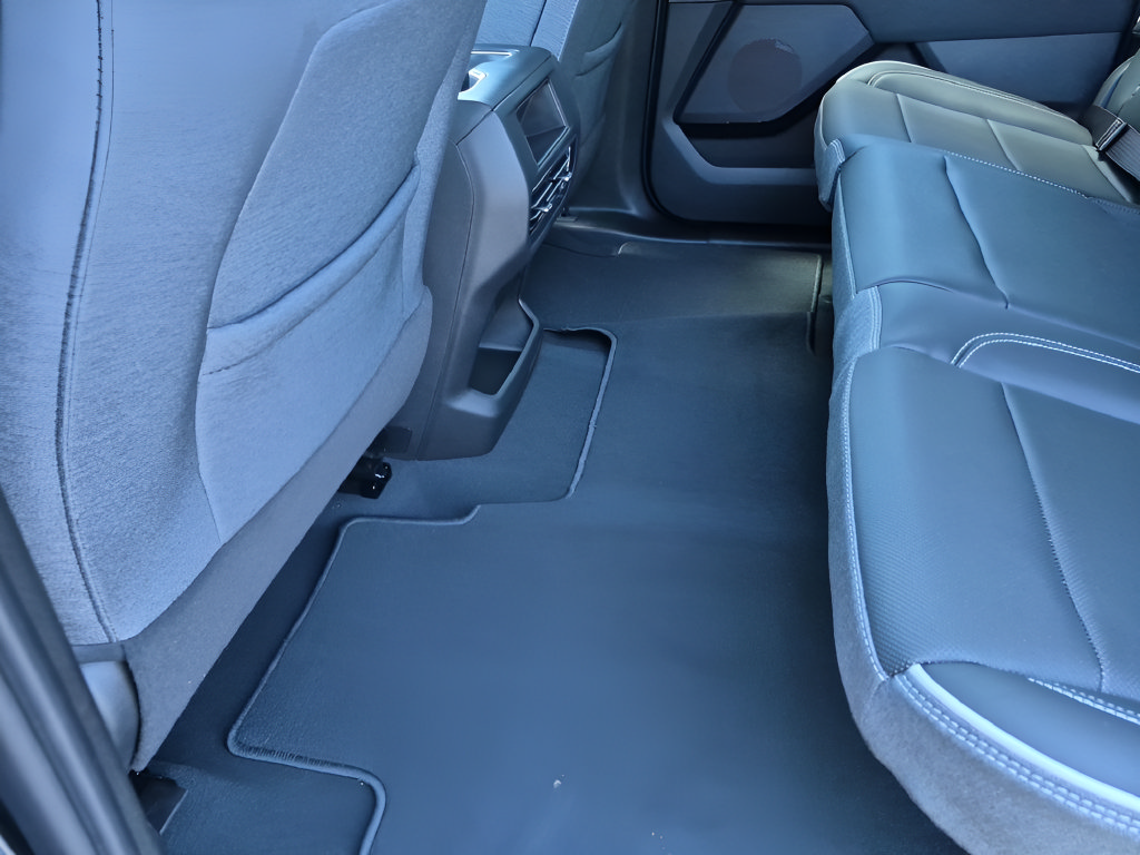 New 2026 GMC Sierra EV Elevation AWD/4WD image 32