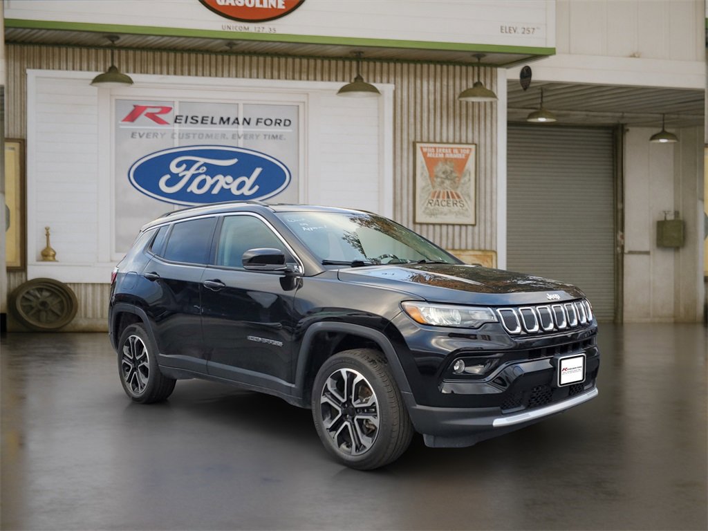 Used 2022 Jeep Compass Limited image 1