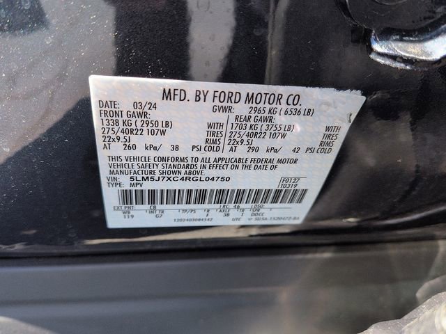 Used 2024 Lincoln Aviator Reserve w/ Equipment Group 201A AWD/4WD image 14