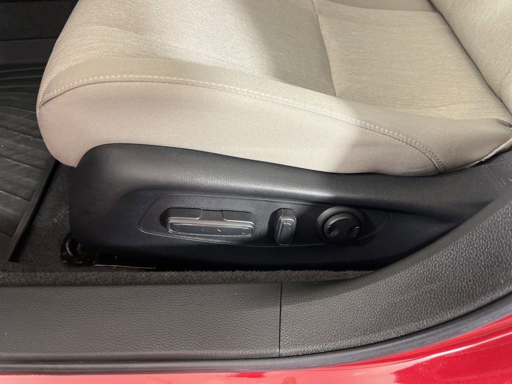 Certified 2025 Honda Accord SE image 23