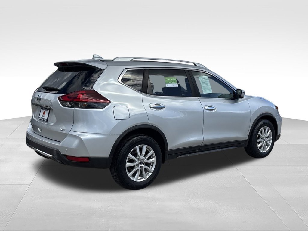 Used 2020 Nissan Rogue SV FWD image 3