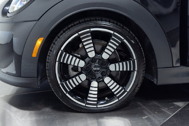 Used 2024 MINI Cooper S FWD image 24