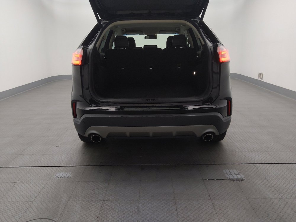 Used 2024 Ford Edge Titanium image 29