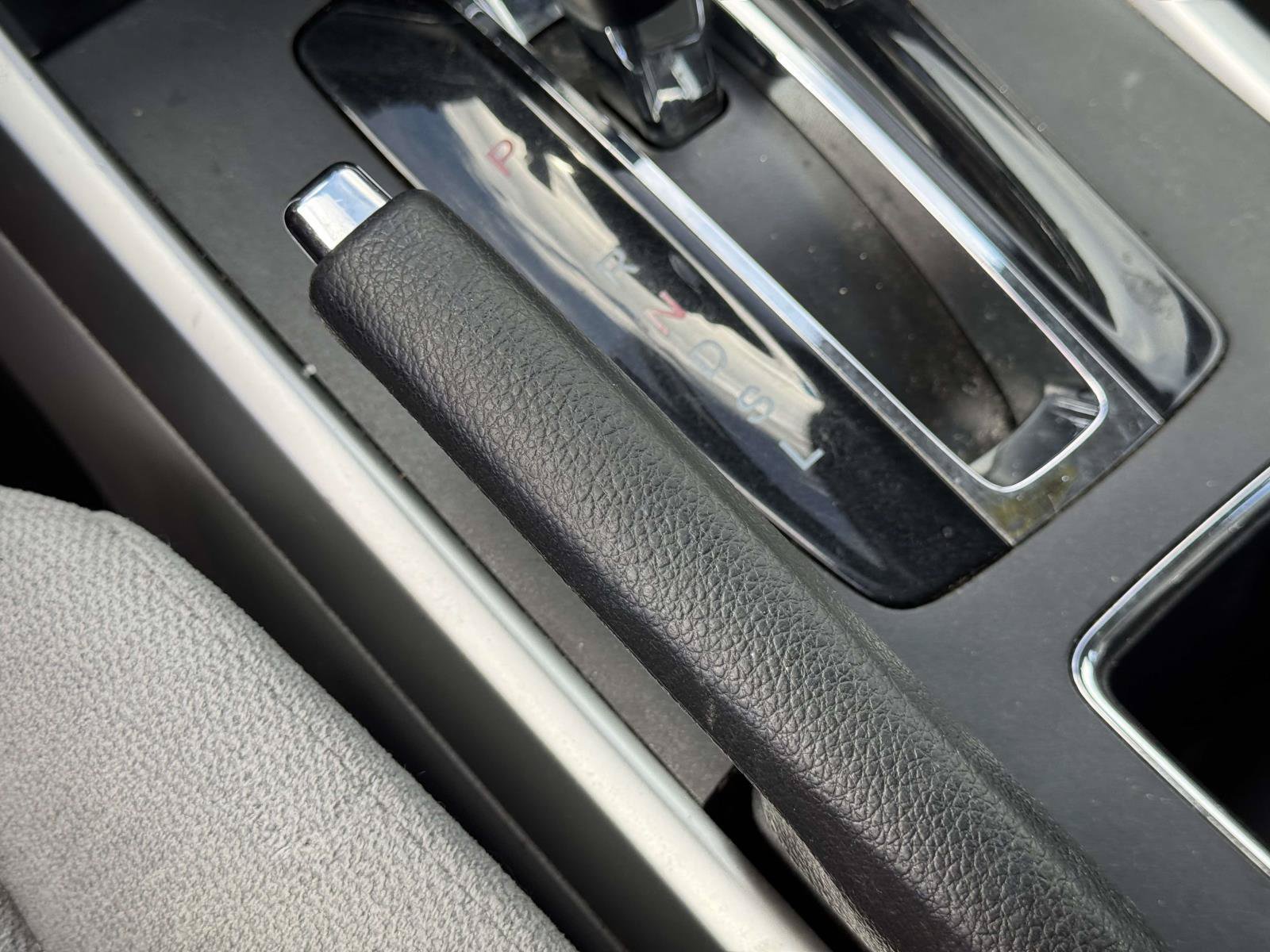 Used 2013 Honda Accord LX image 28