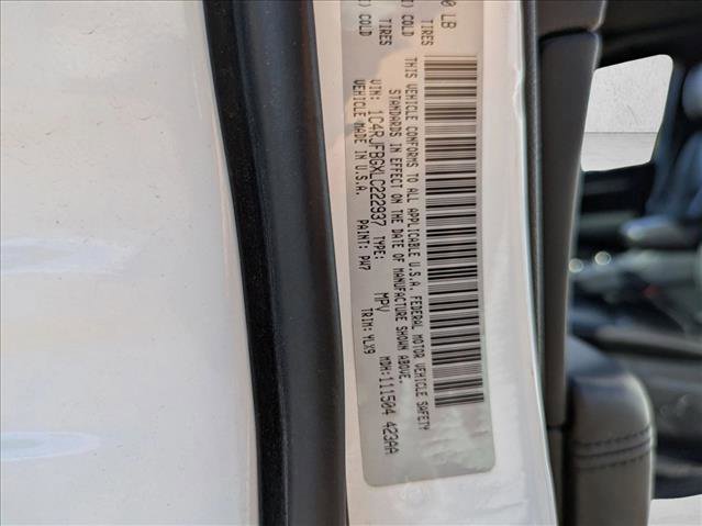 Used 2020 Jeep Grand Cherokee Limited X image 24