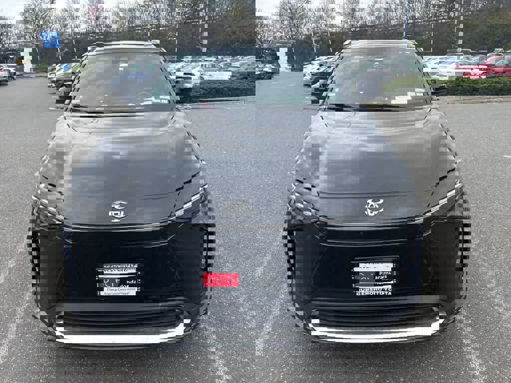 Used 2023 Toyota bZ4X Limited image 7