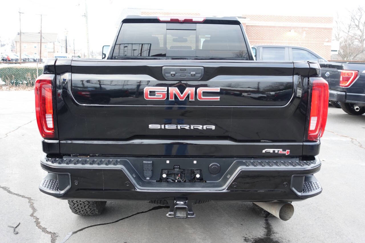 Used 2022 GMC Sierra 2500 AT4 w/ AT4 Preferred Package AWD/4WD image 7