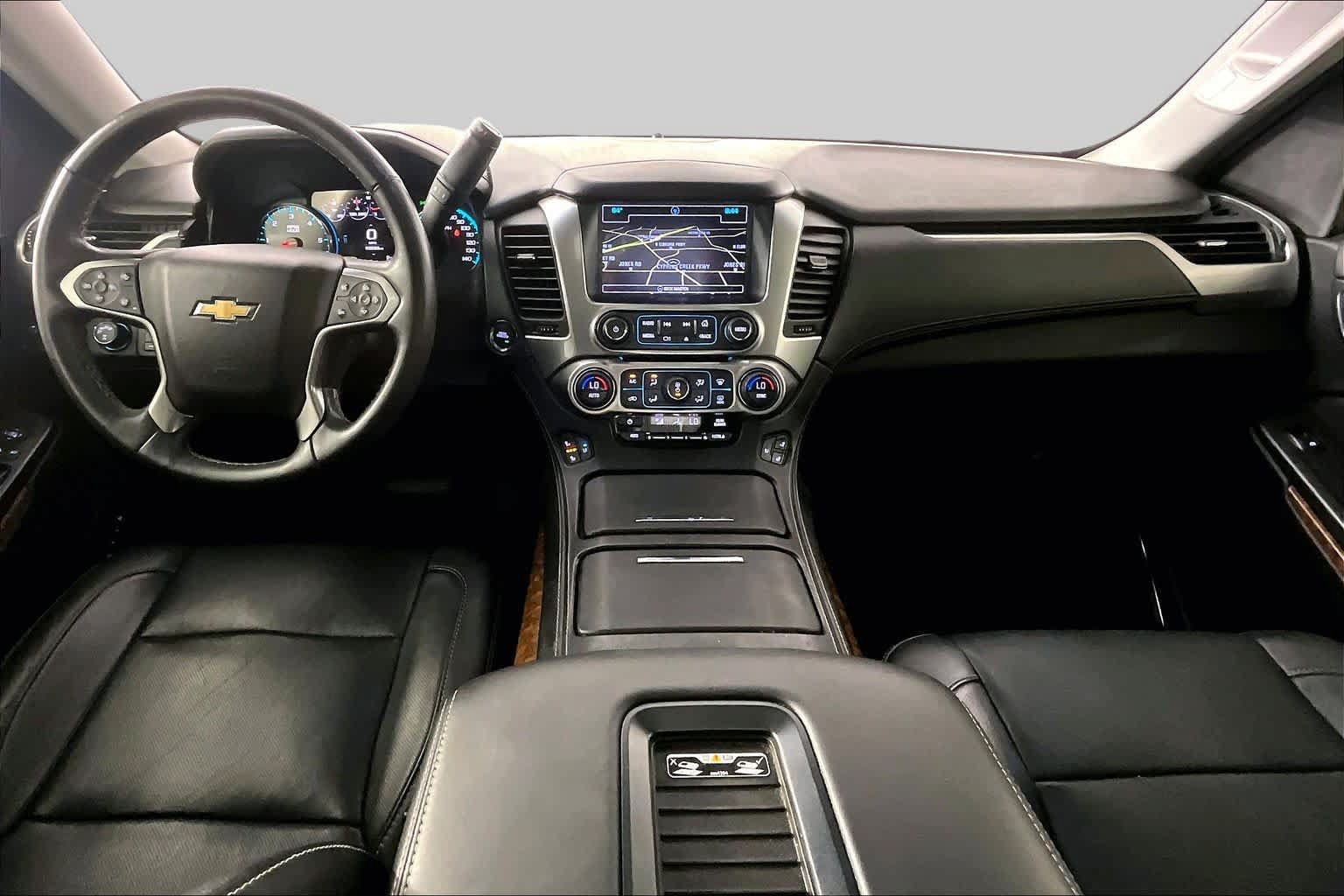 Used 2017 Chevrolet Suburban Premier AWD/4WD image 14