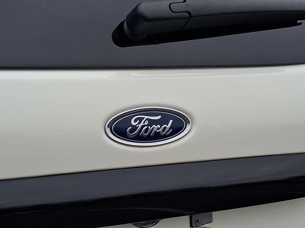 Certified 2022 Ford EcoSport SES w/ Interior Protection Package AWD/4WD image 32