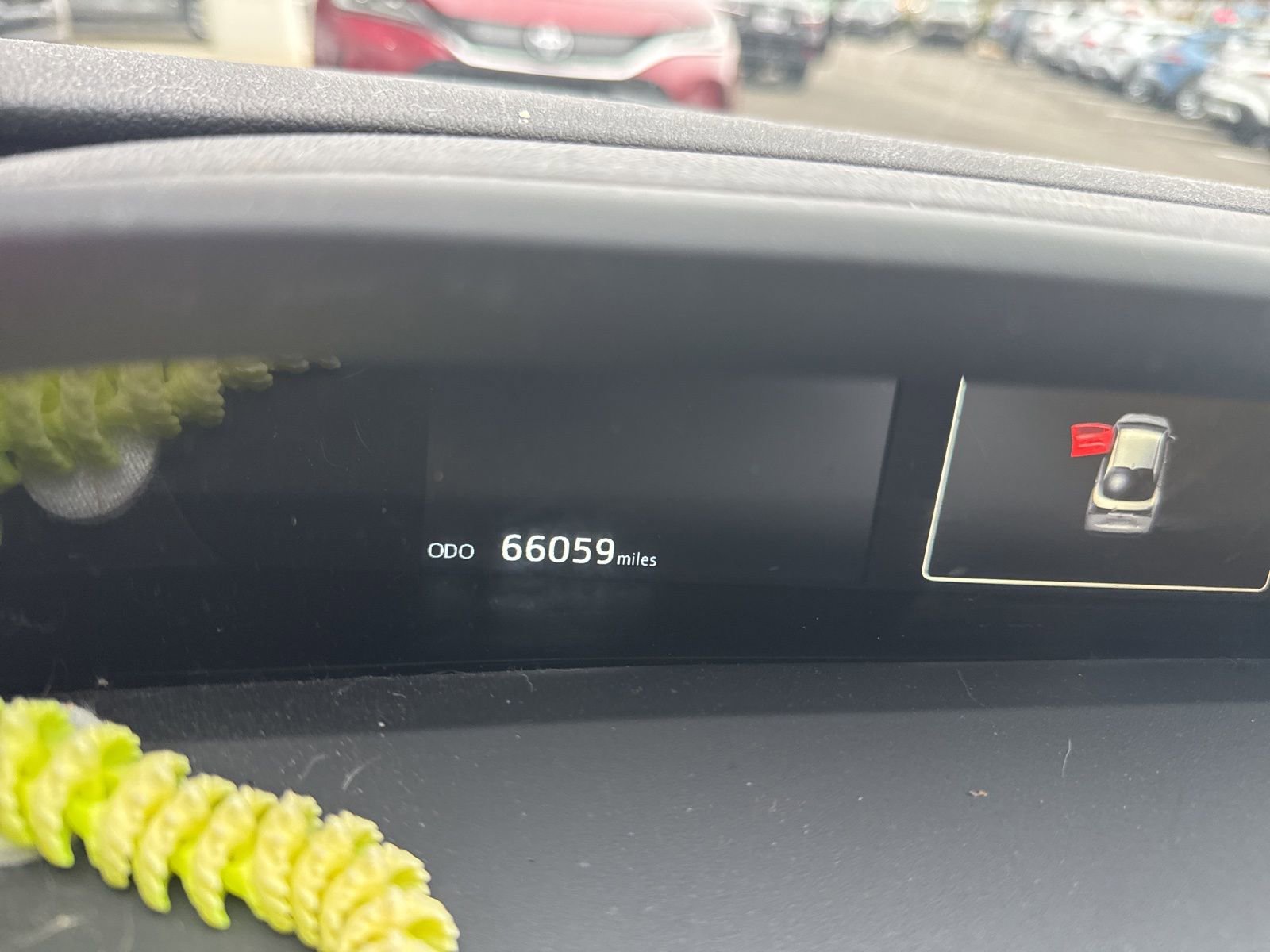 Used 2021 Toyota Prius LE image 5