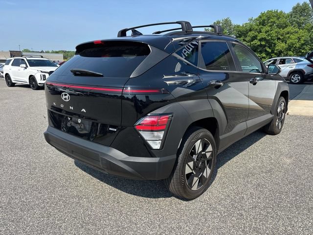Certified 2024 Hyundai Kona SEL AWD/4WD image 3