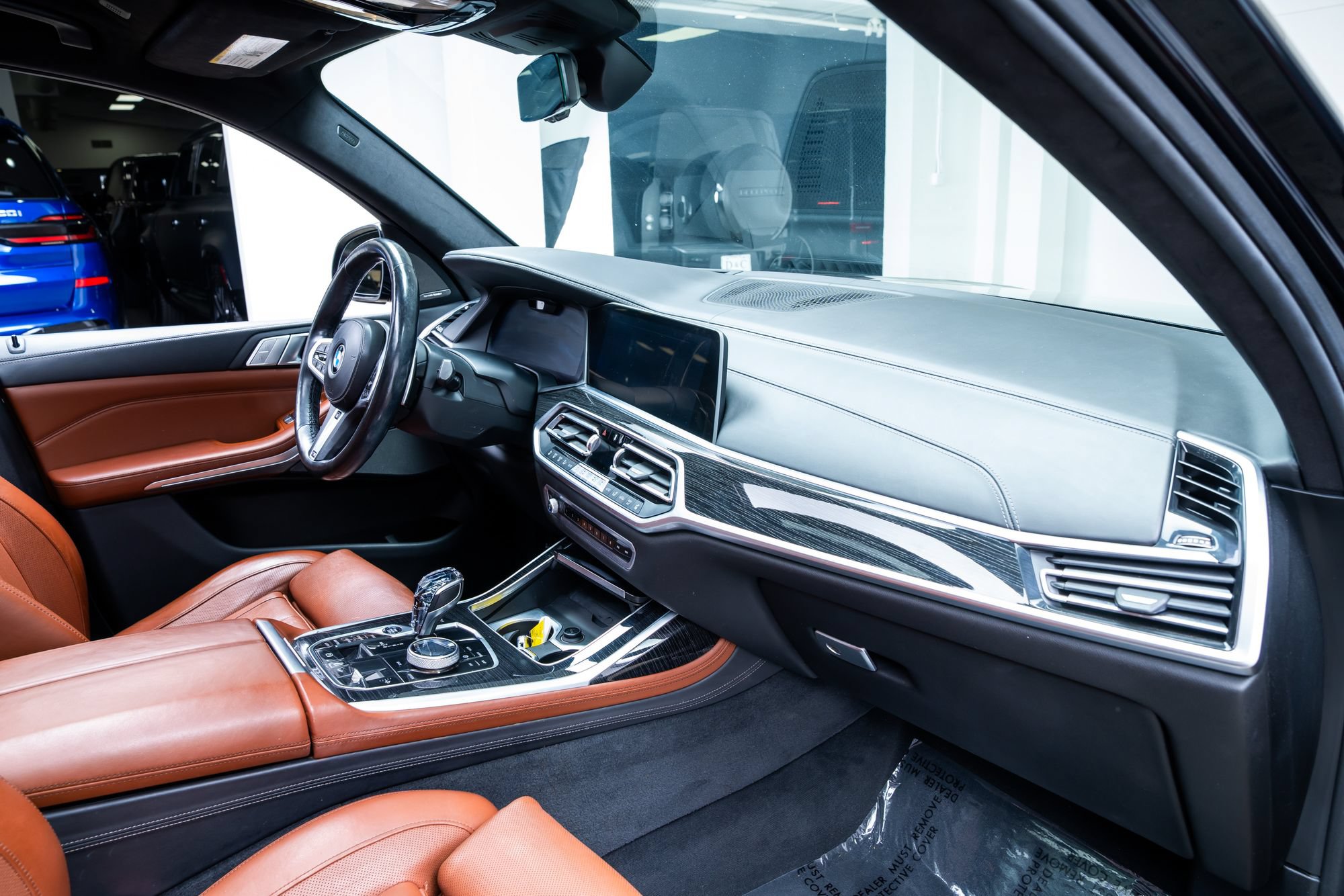 Used 2019 BMW X7 xDrive50i w/ M Sport Package AWD/4WD image 27