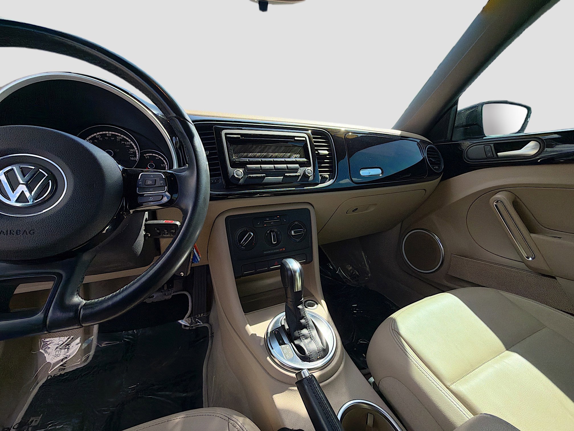 Used 2014 Volkswagen Beetle 2.5 image 22