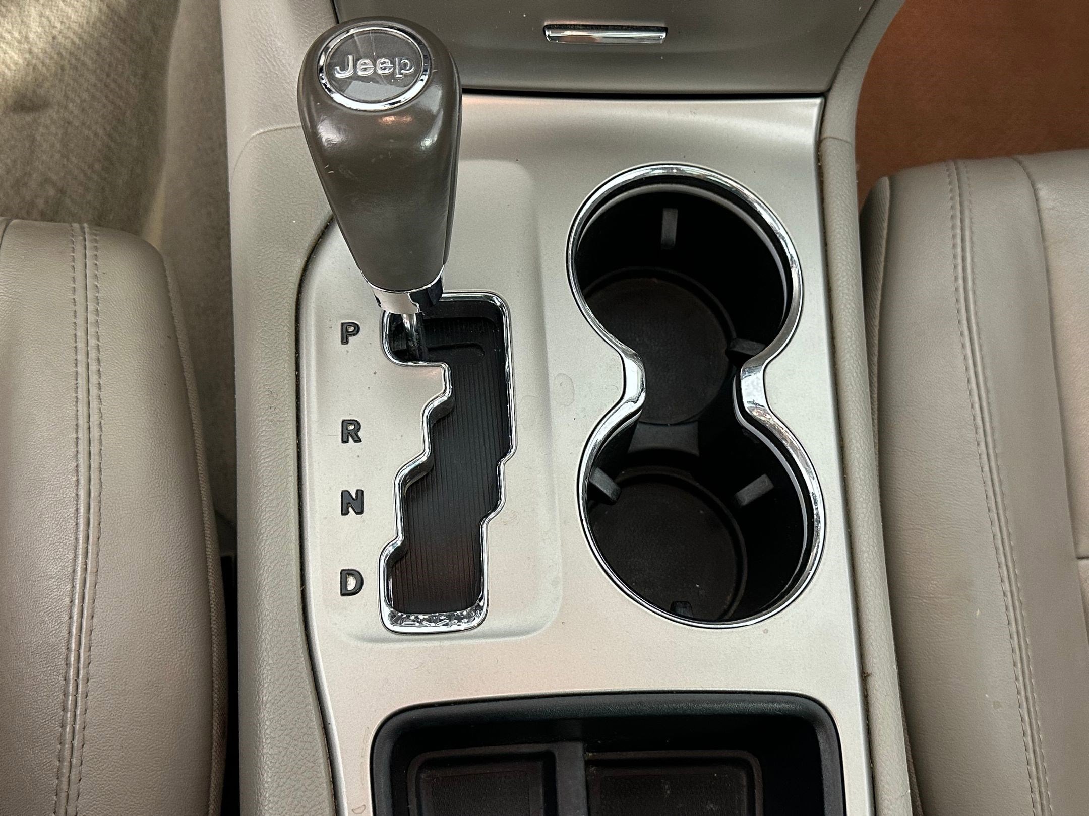 Used 2012 Jeep Grand Cherokee Laredo image 27