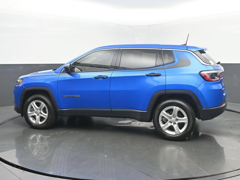 Used 2023 Jeep Compass Sport w/ Mopar Graphics Package AWD/4WD image 3