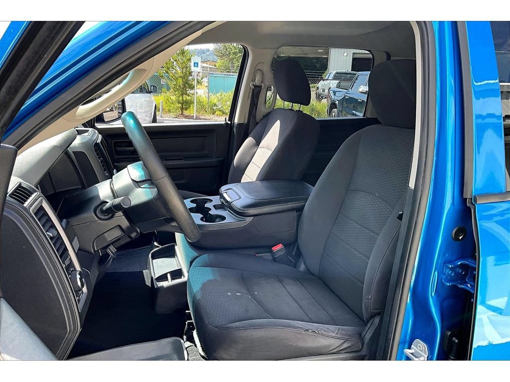 Used 2019 RAM 1500 Express w/ Hydro Blue Sport Package AWD/4WD image 24