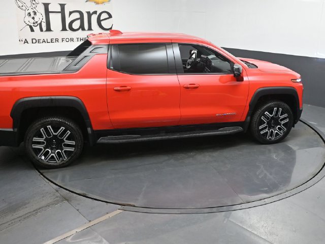 New 2026 Chevrolet Silverado EV LT AWD/4WD image 17