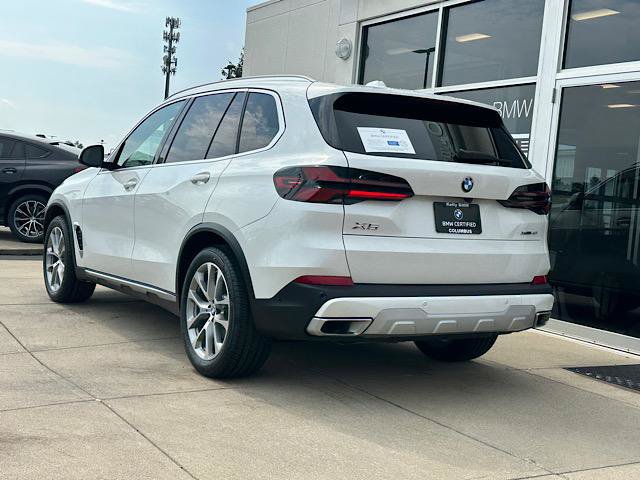 Used 2024 BMW X5 xDrive40i w/ Premium Package AWD/4WD image 8