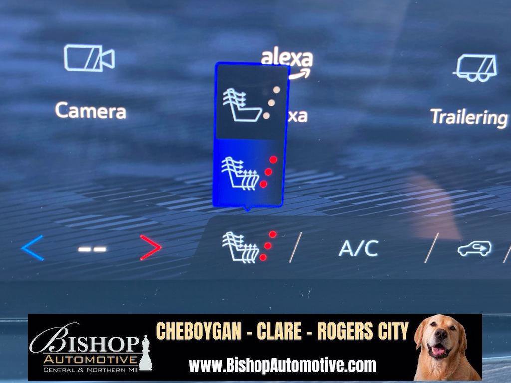 Used 2025 Chevrolet Tahoe Z71 image 12