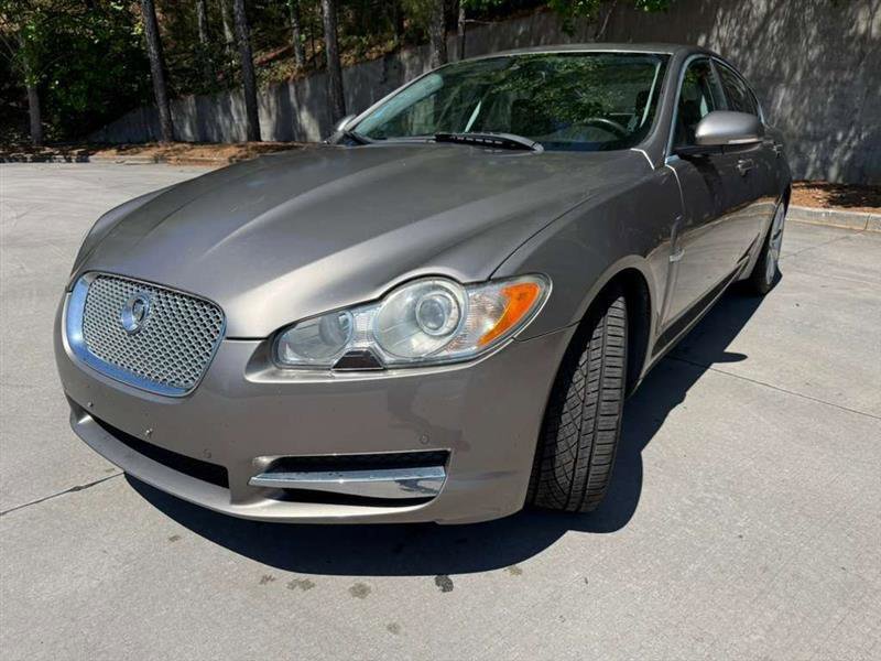 Used 2011 Jaguar XF Premium RWD image 5