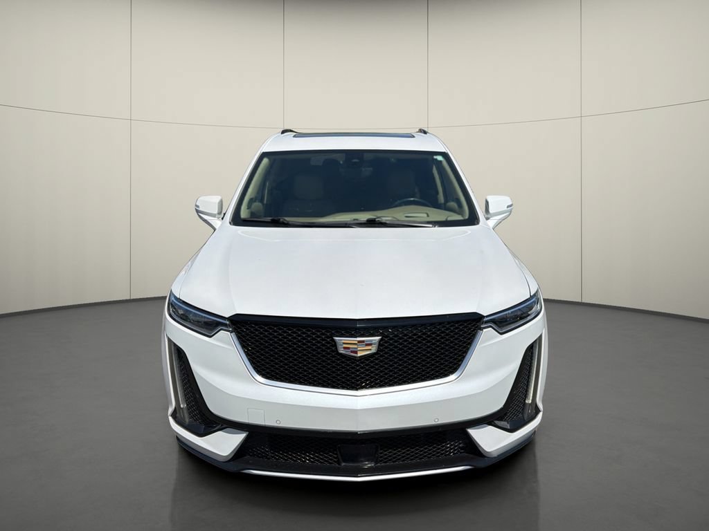 Used 2020 Cadillac XT6 Sport w/ Platinum Package AWD/4WD image 2
