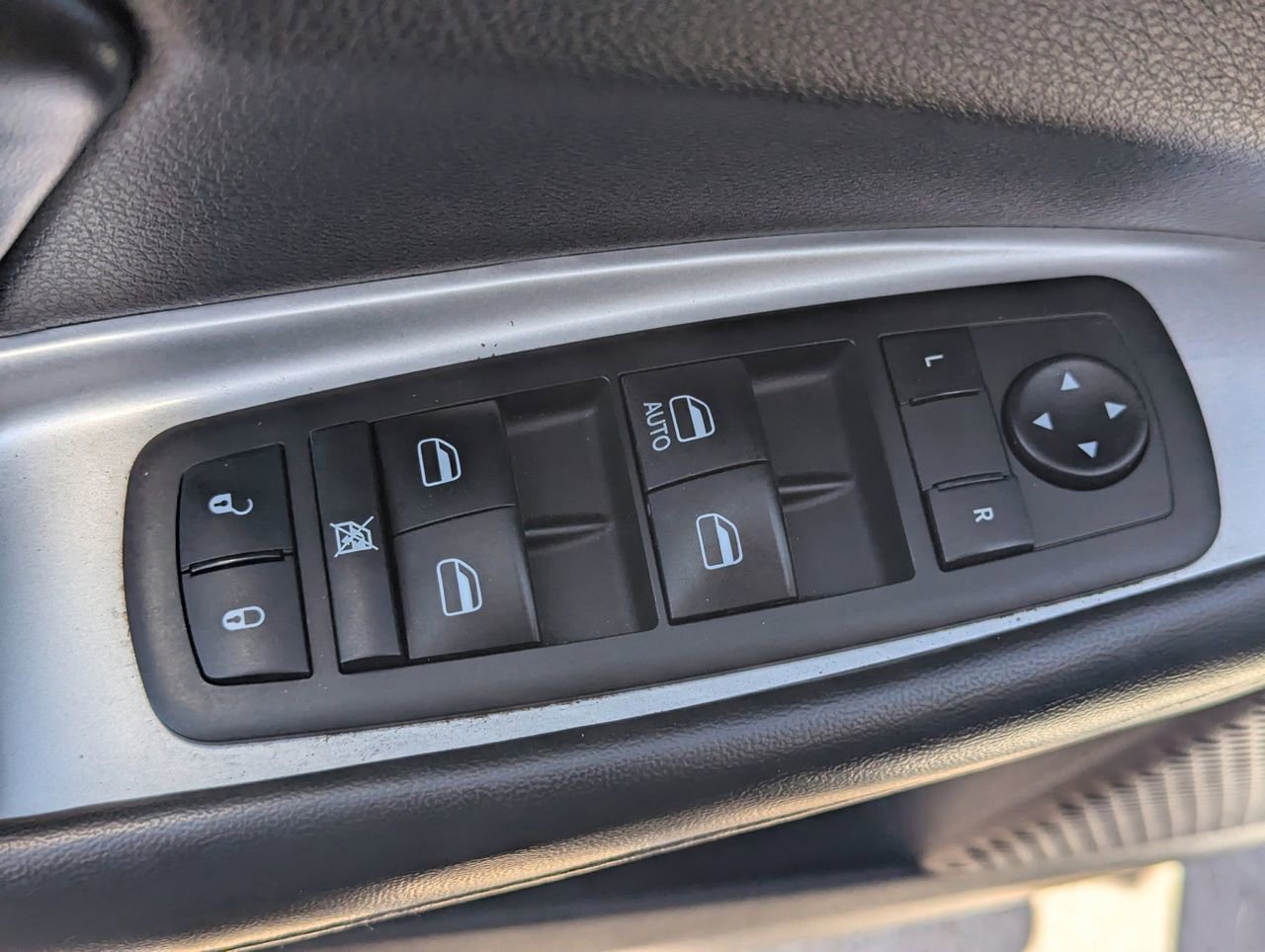 Used 2020 Dodge Journey SE w/ SE Popular Equipment Group image 22