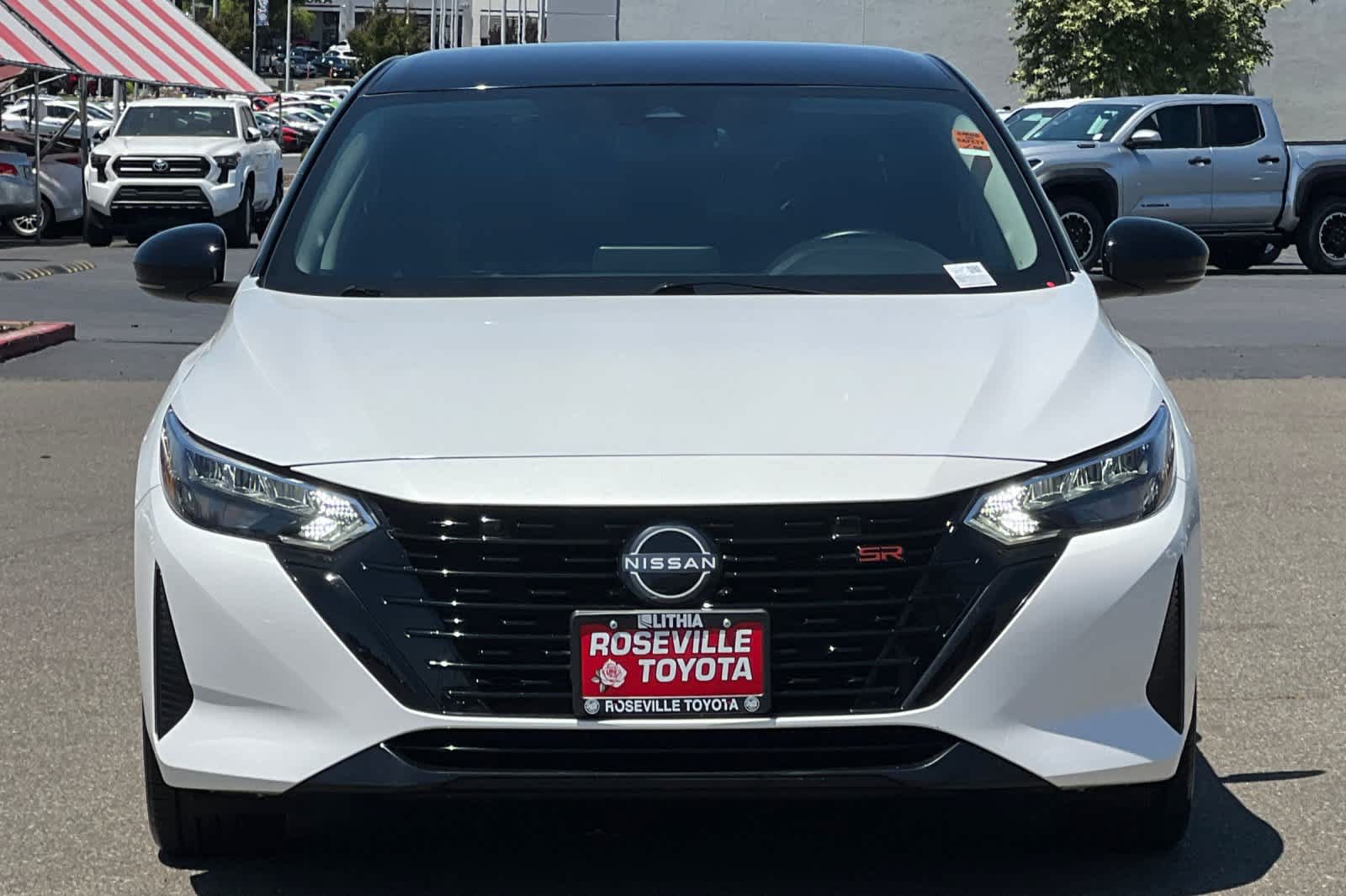 Used 2025 Nissan Sentra SR w/ Midnight Edition FWD image 10