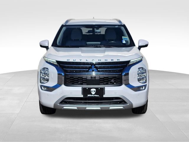 Used 2022 Mitsubishi Outlander SEL image 3