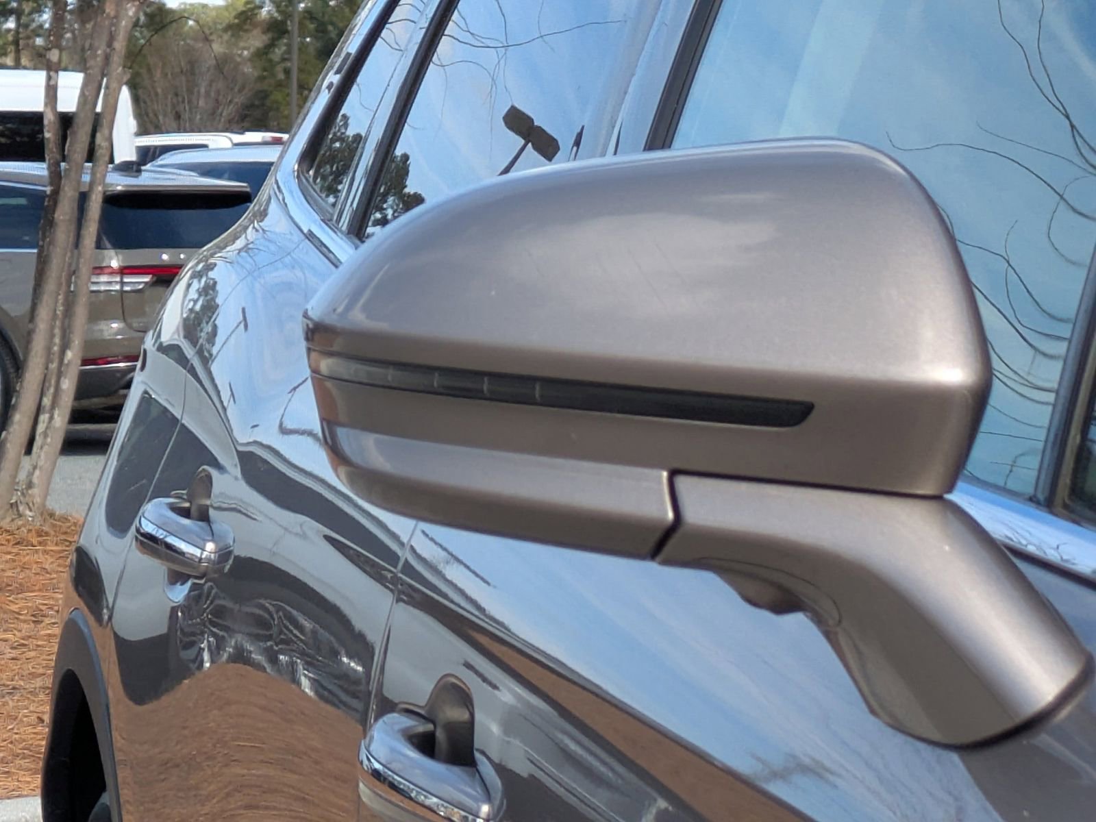 Used 2018 Lincoln MKX Reserve w/ Driver Assistance Package image 11