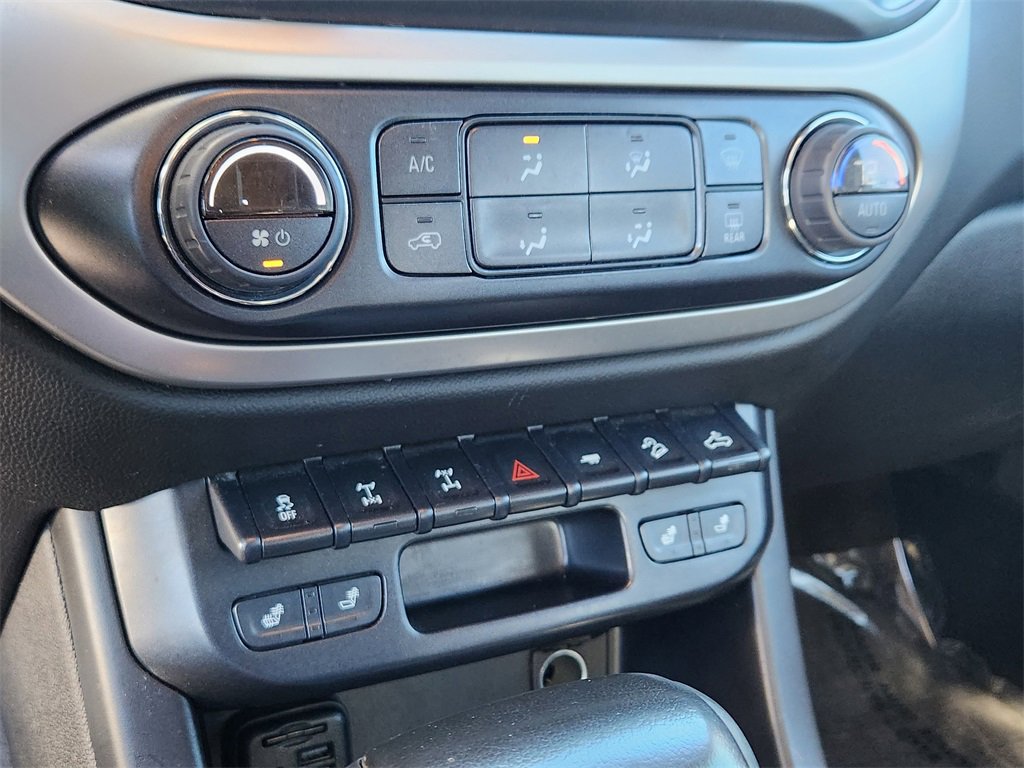 Used 2019 Chevrolet Colorado ZR2 image 15
