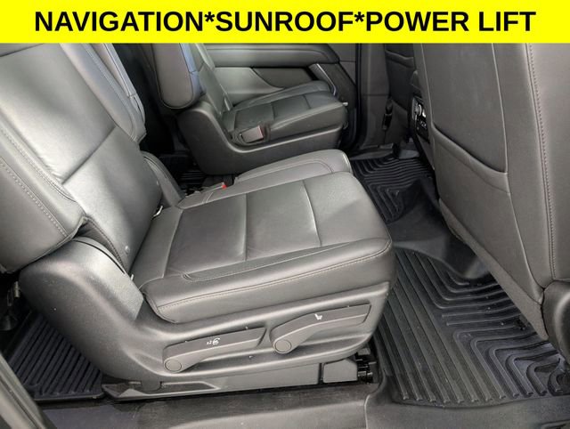 Used 2022 Chevrolet Suburban Z71 w/ Luxury Package image 33