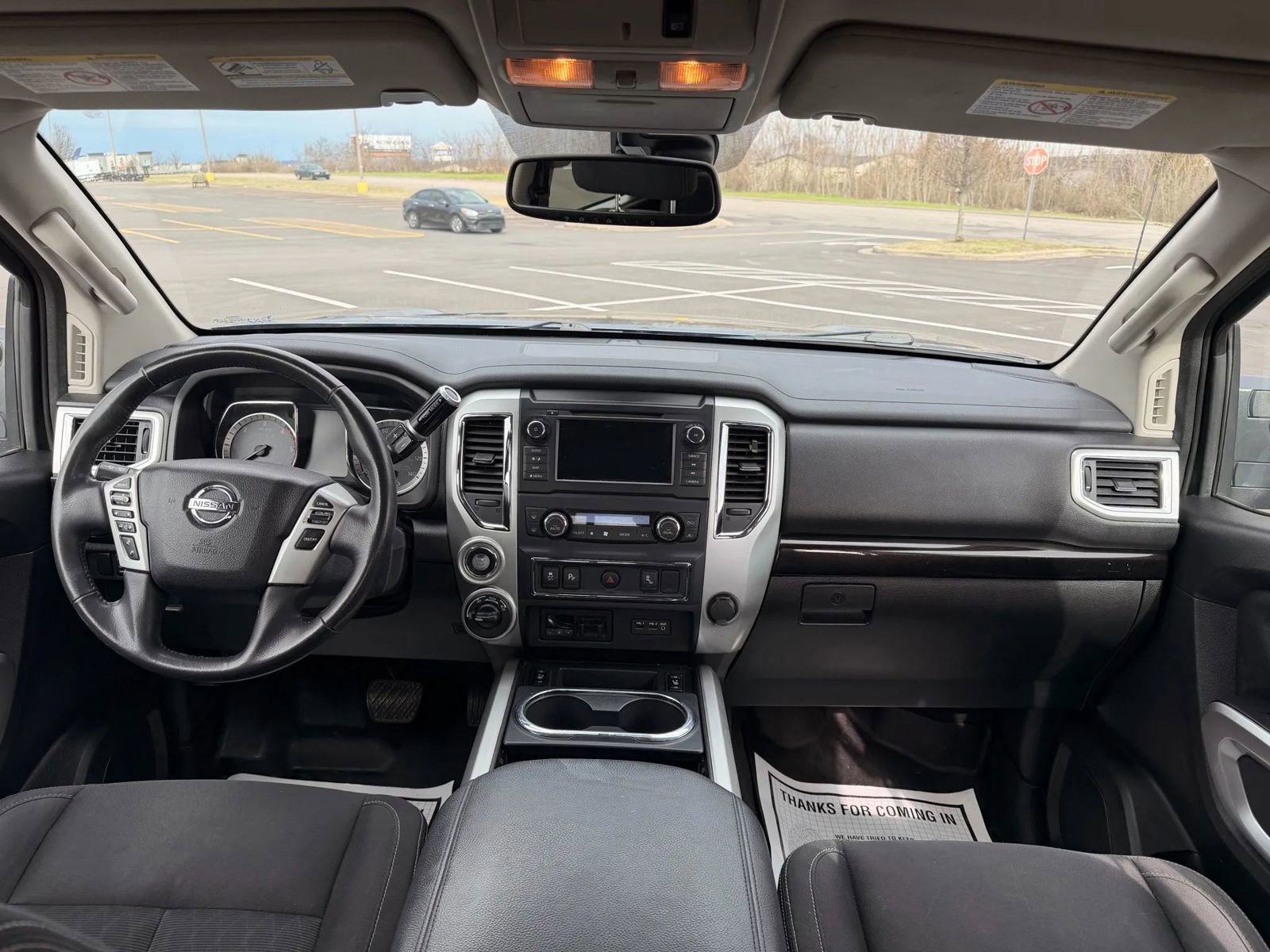 Used 2019 Nissan Titan SV w/ SV Convenience Package image 34