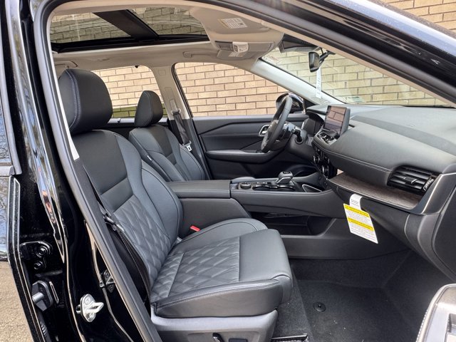 New 2026 Nissan Rogue Platinum w/ Platinum Premium Package AWD/4WD image 6