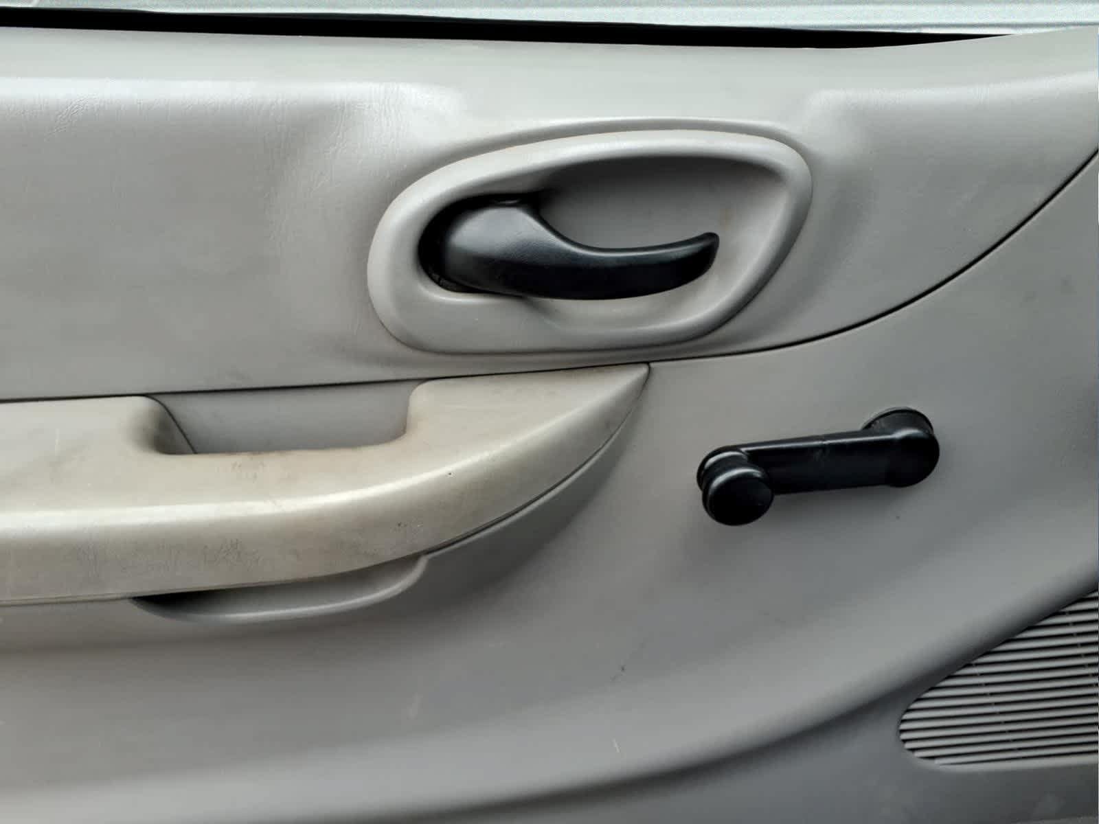 Used 2000 Ford F150 XL AWD/4WD image 9