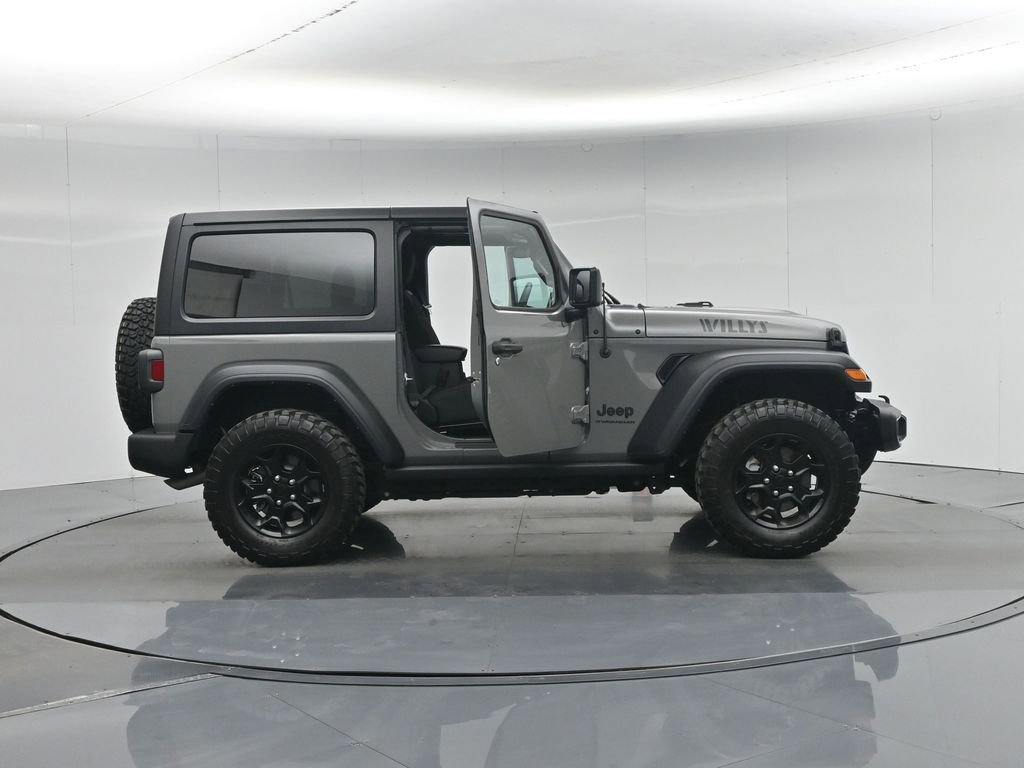 Used 2023 Jeep Wrangler Willys image 5
