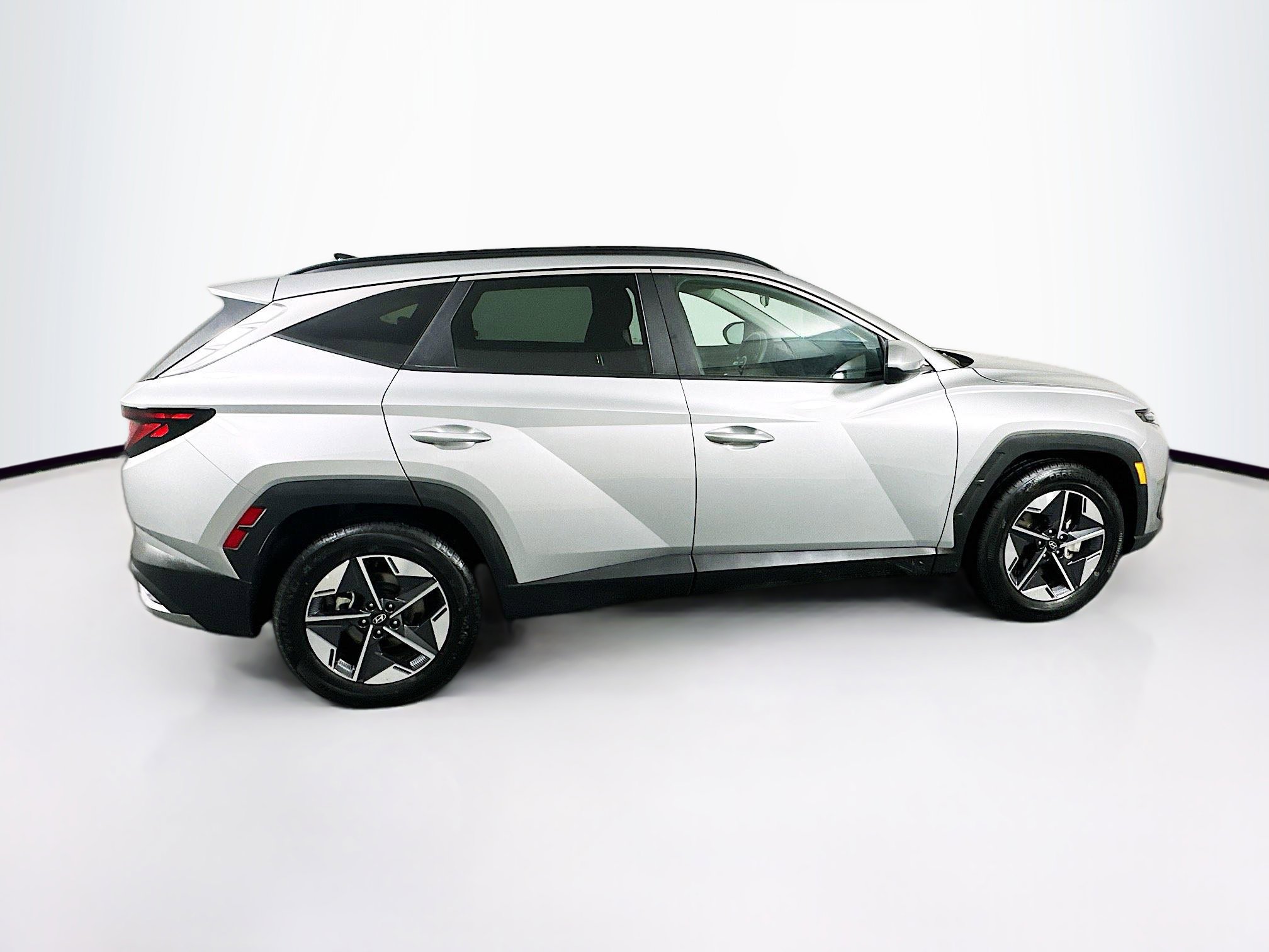 Used 2025 Hyundai Tucson SEL FWD image 10