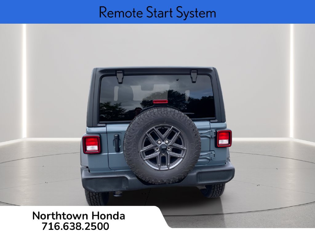 Used 2025 Jeep Wrangler Sport AWD/4WD image 8