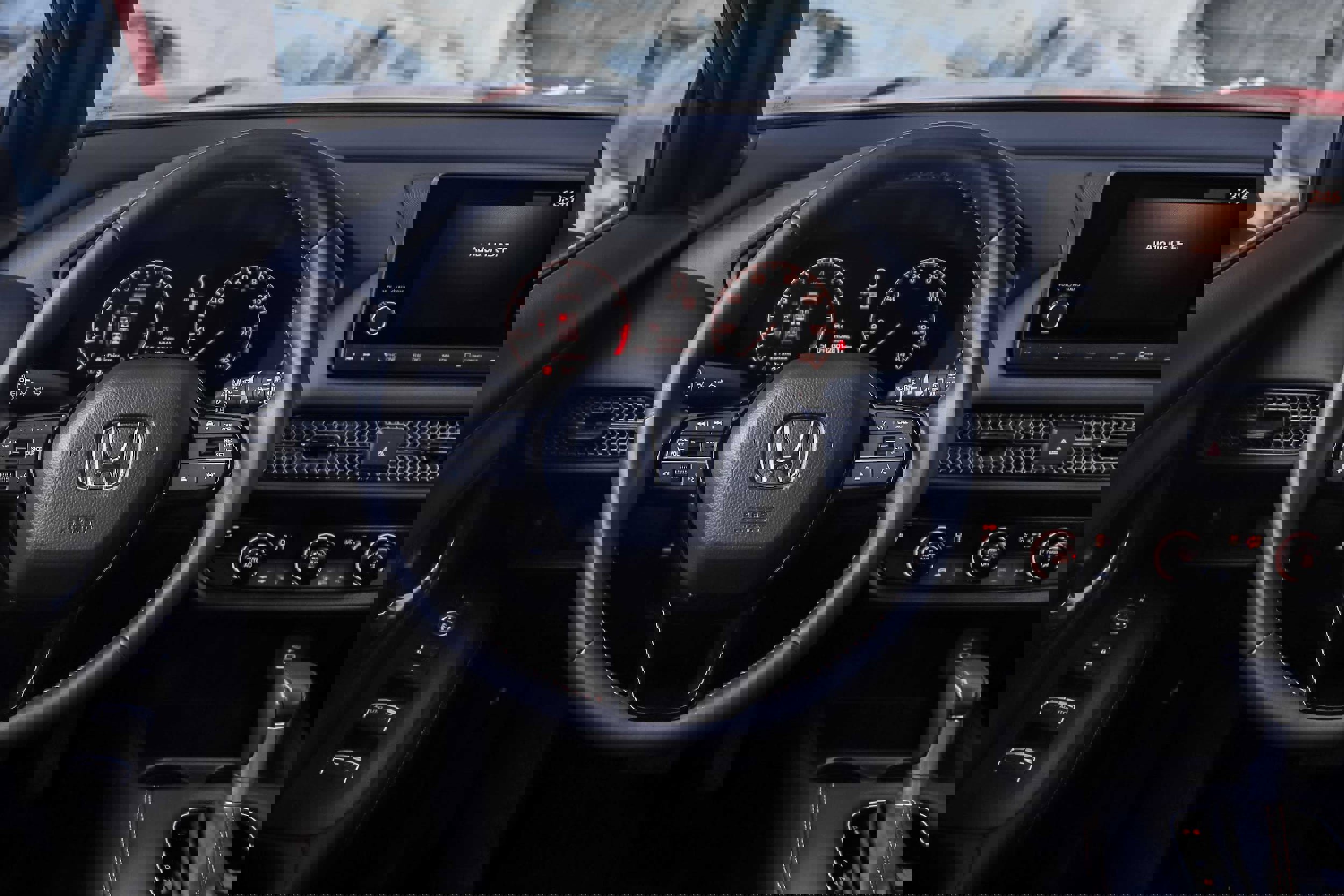 Used 2025 Honda HR-V Sport image 26