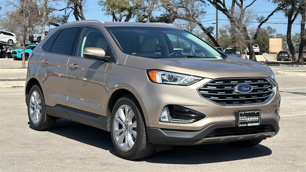 Used 2020 Ford Edge Titanium image 3