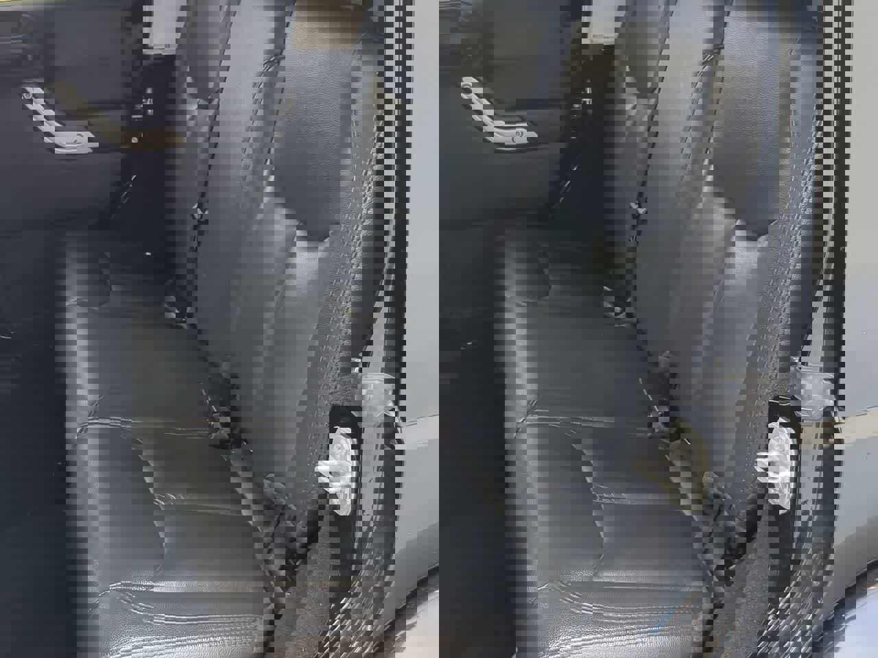 Used 2015 Jeep Wrangler Unlimited Sahara w/ Connectivity Group image 19