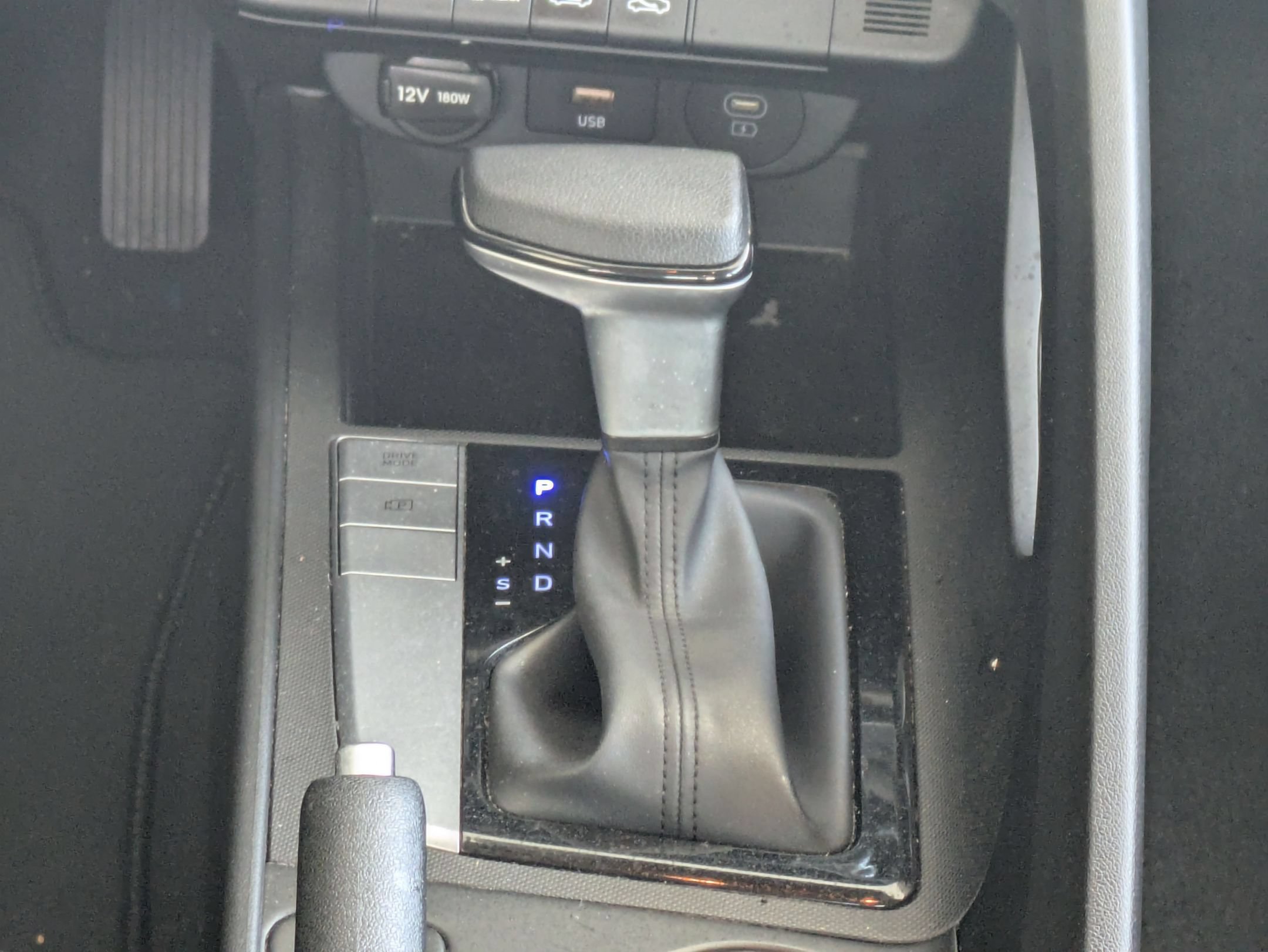 Used 2024 Hyundai Elantra SEL FWD image 48