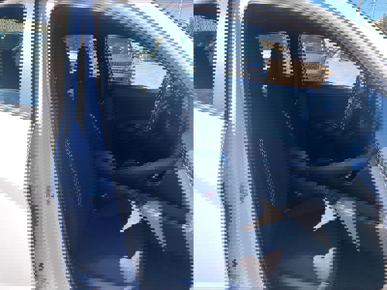 Certified 2025 Hyundai Elantra Sport image 22