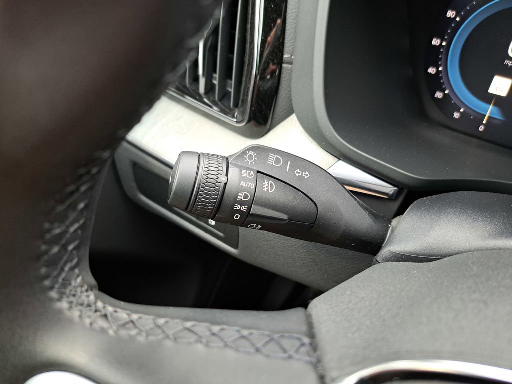 Used 2024 Volvo XC60 T8 Ultimate image 20