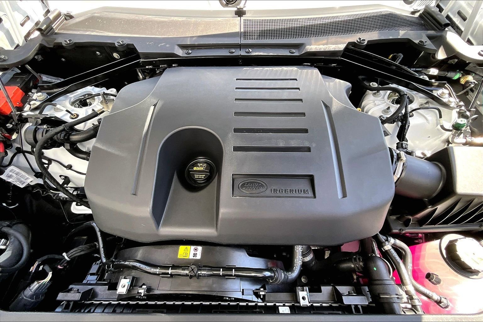New 2026 Land Rover Defender 110 X-Dynamic SE AWD/4WD image 11