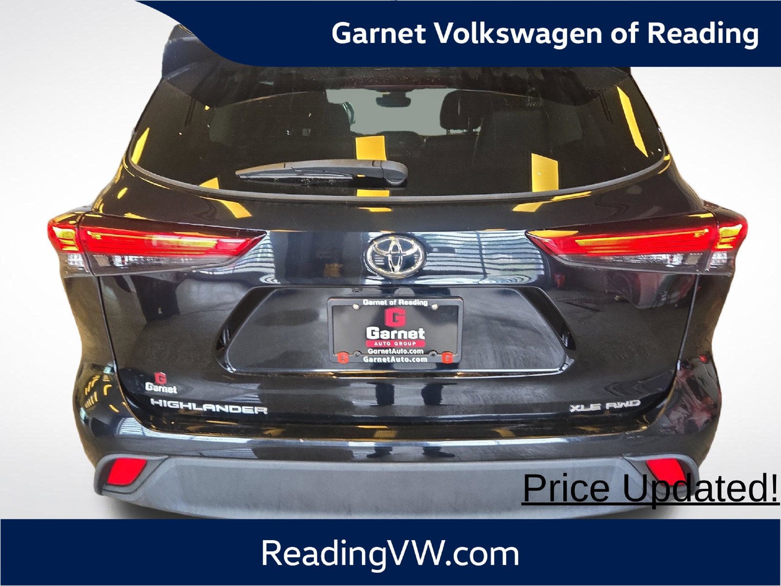 Used 2022 Toyota Highlander XLE AWD/4WD image 4