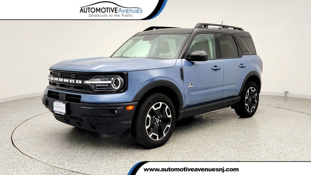 Used 2024 Ford Bronco Sport Outer Banks w/ Tech Package AWD/4WD image 1